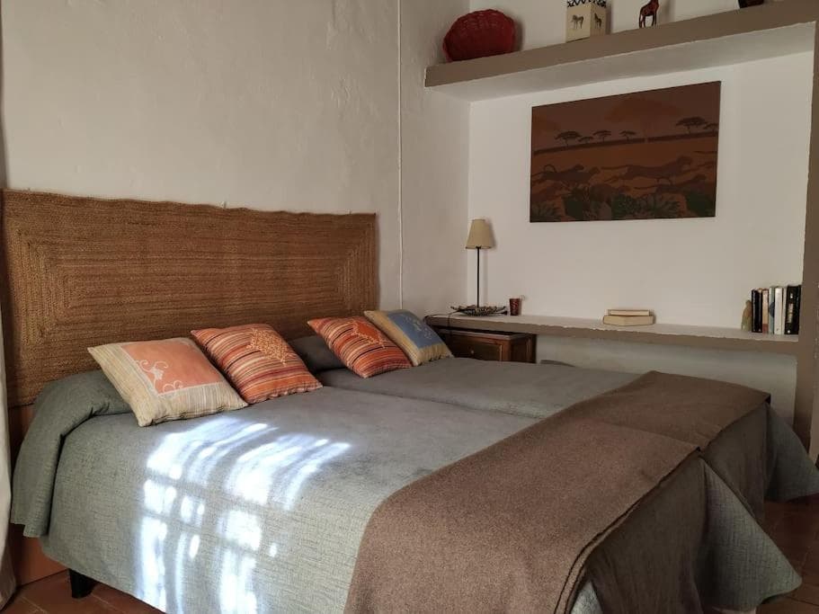 Casa Rural con Piscina y Olivar en Montellano 3